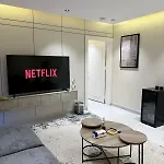 Modern And Cozy Apartment 65 Tv And Self-Entry